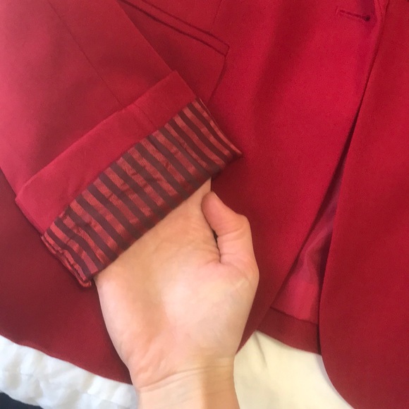 Fully lined red blazer - Picture 4 of 5